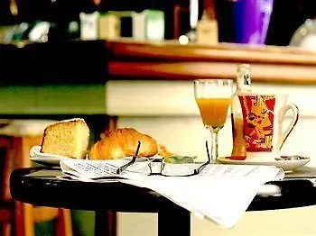 Hotell Santa Clara *