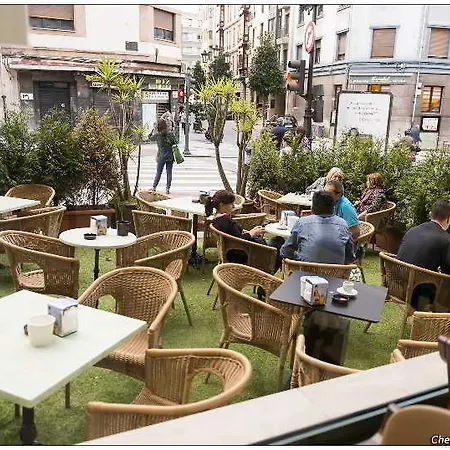 Santa Clara Szálloda Oviedo